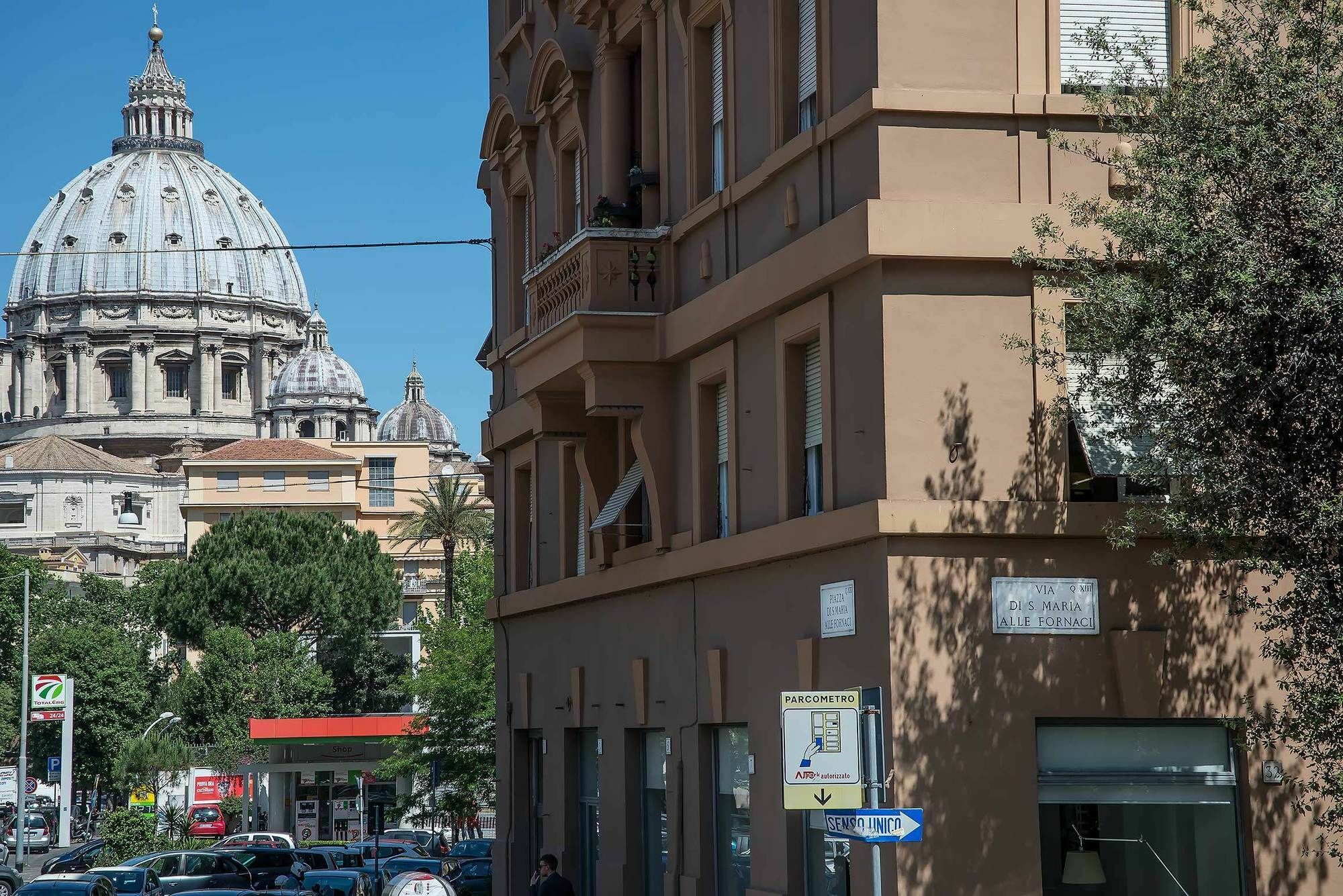 Angelo E Orietta Alle Fornaci Rome Exterior photo